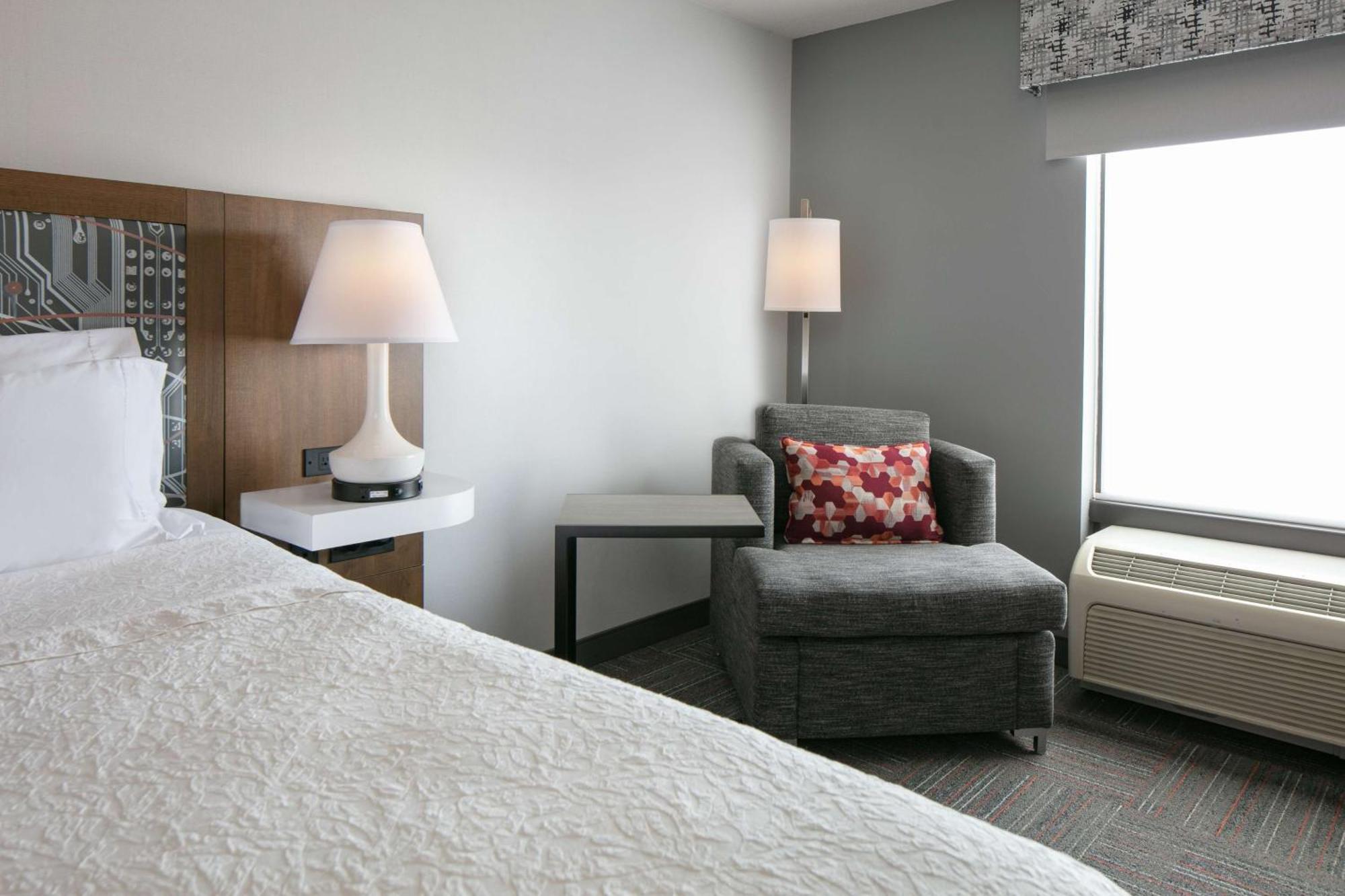 Hampton Inn Dubuque Exterior foto