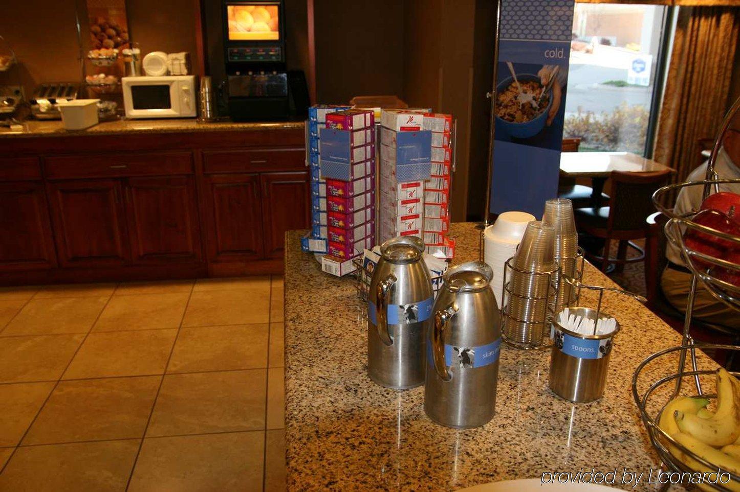 Hampton Inn Dubuque Restaurante foto
